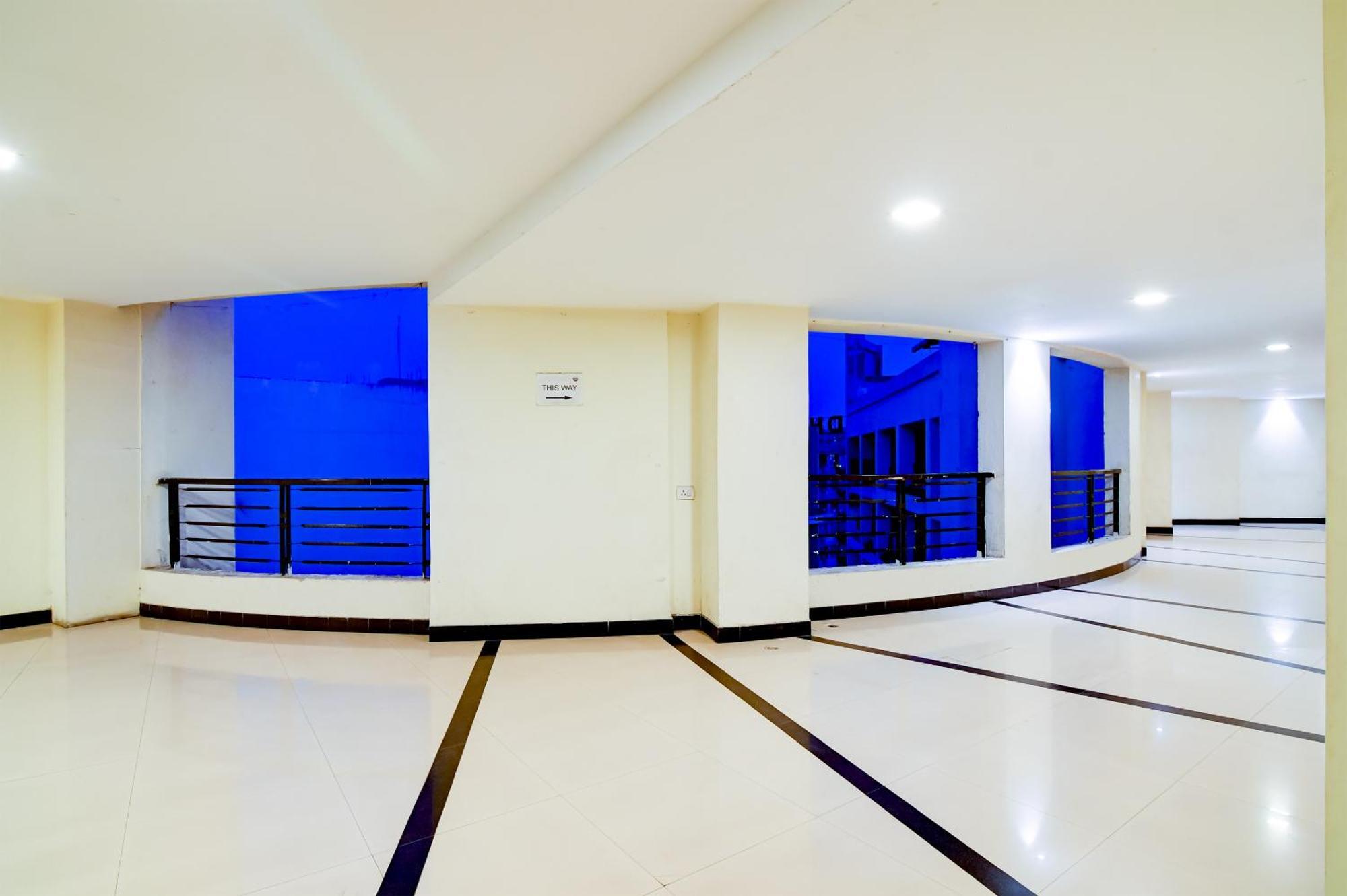 Hotel Urban Asia Kolkata Exterior photo